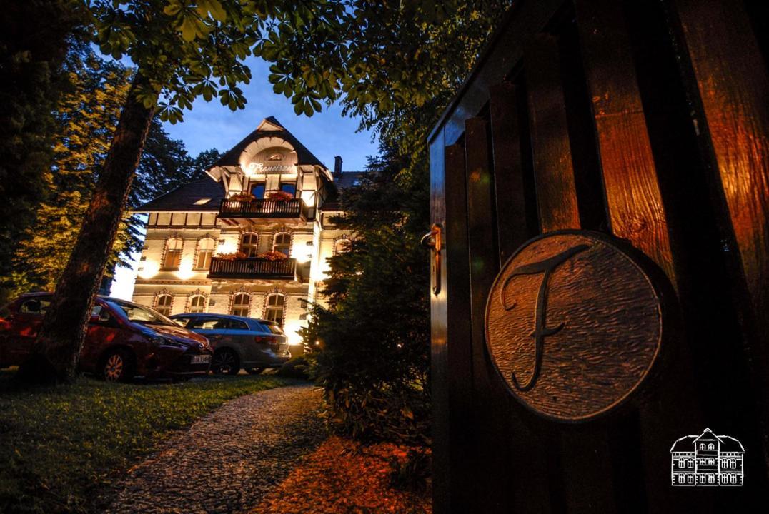 Franciszek Przy Parku Szwedzkim Apartment Szczawno-Zdroj Exterior photo